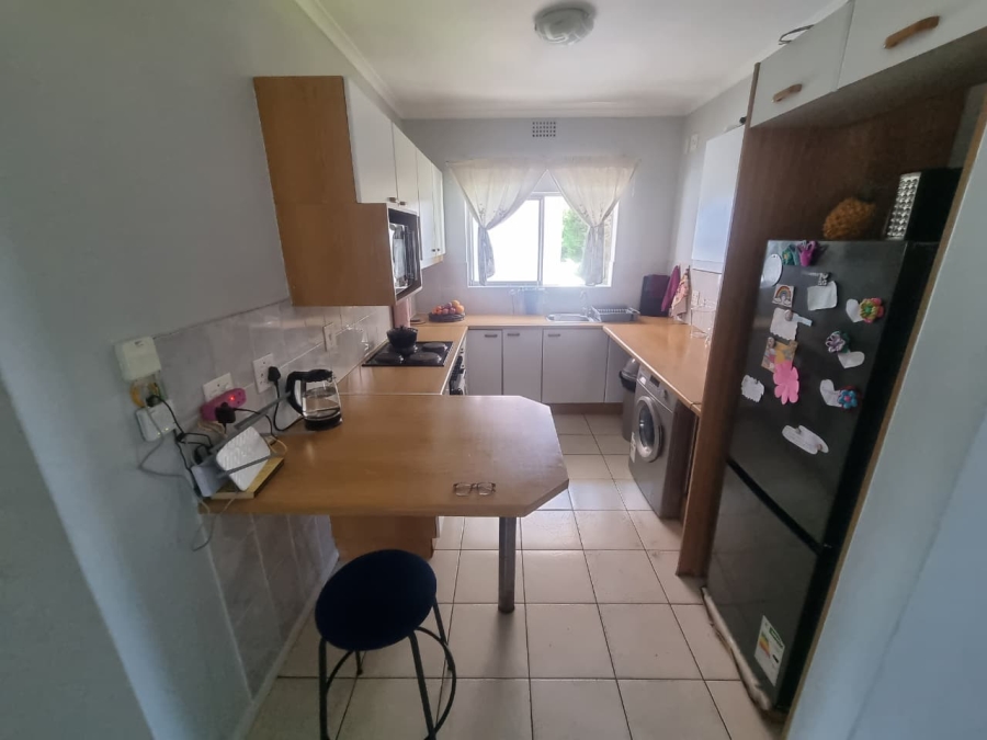 To Let 4 Bedroom Property for Rent in Claremont Western Cape
